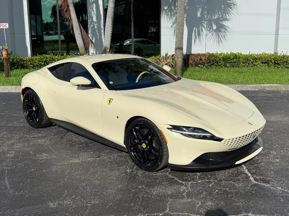 2022 Ferrari Roma - Image 6 of 31