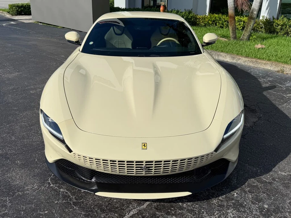 2022 Ferrari Roma - Image 8 of 31