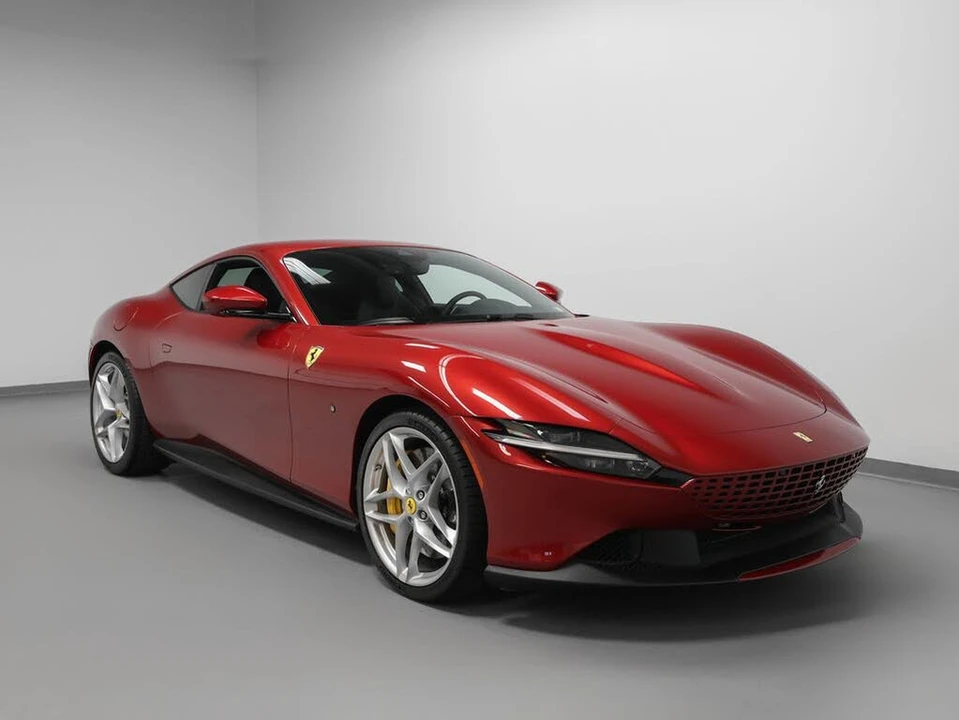 2022 Ferrari Roma - Image 21 of 31
