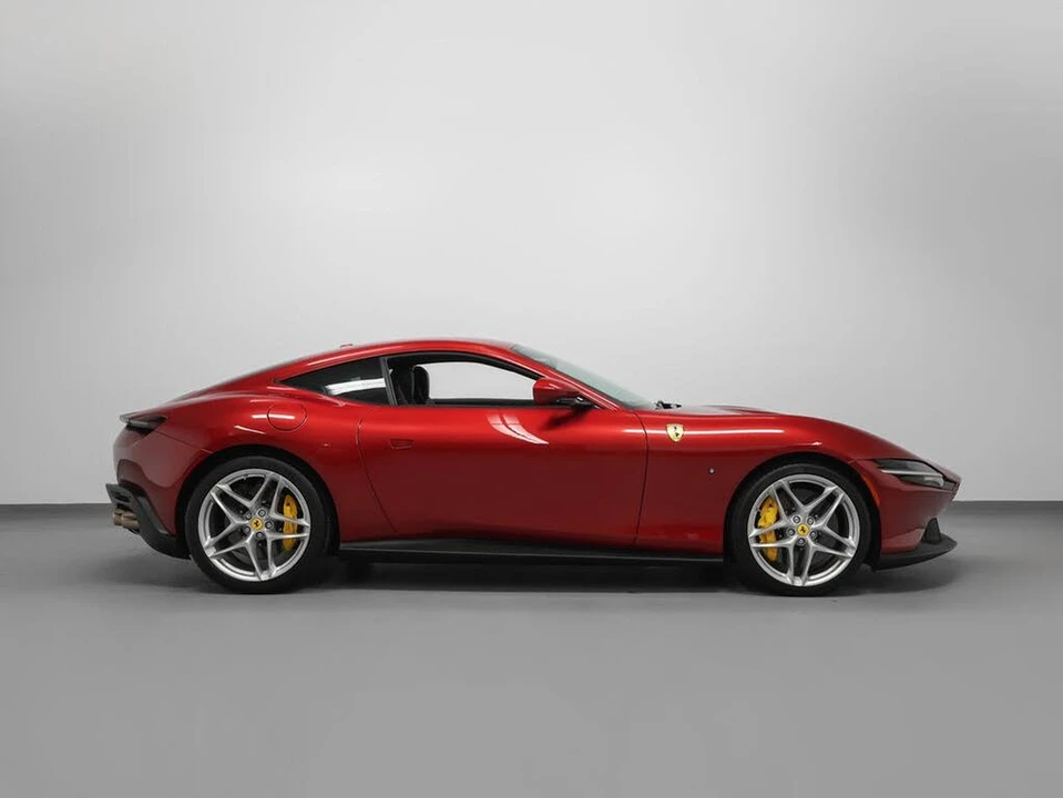 2022 Ferrari Roma - Image 8 of 31