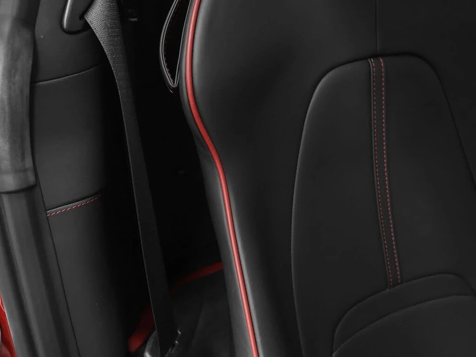 2022 Ferrari Roma - Image 29 of 31