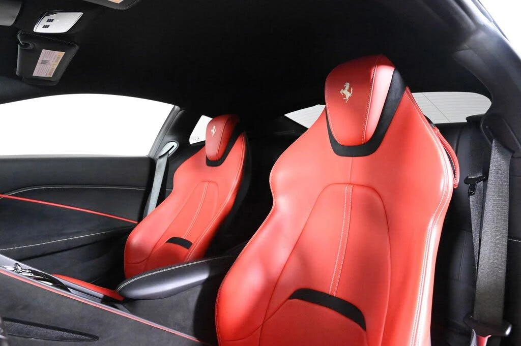 2022 Ferrari Roma - Image 18 of 26