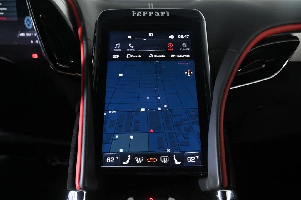2022 Ferrari Roma - Image 15 of 26