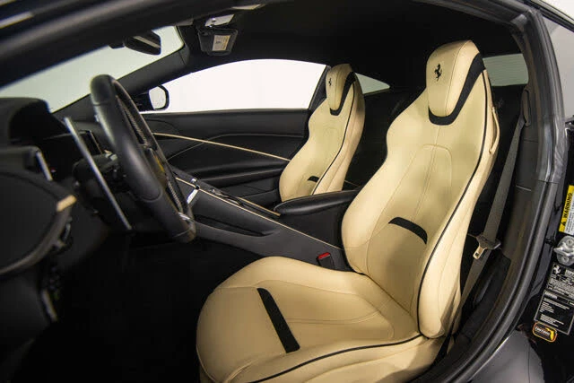 2022 Ferrari Roma - Image 12 of 20