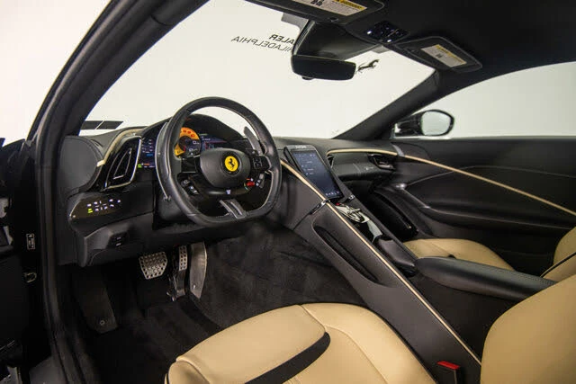 2022 Ferrari Roma - Image 13 of 20