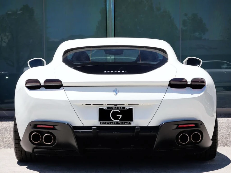 2022 Ferrari Roma - Image 6 of 27