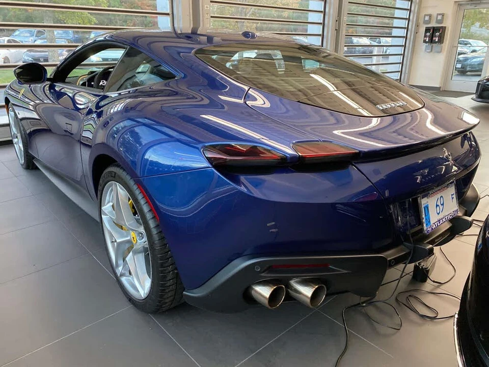 2022 Ferrari Roma - Image 12 of 12