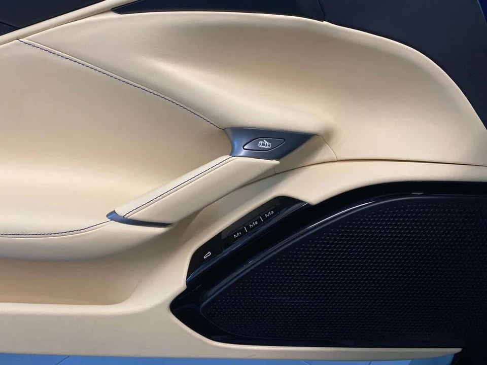 2022 Ferrari Roma - Image 8 of 12