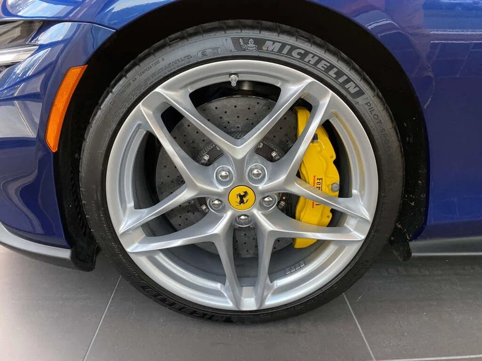 2022 Ferrari Roma - Image 11 of 12