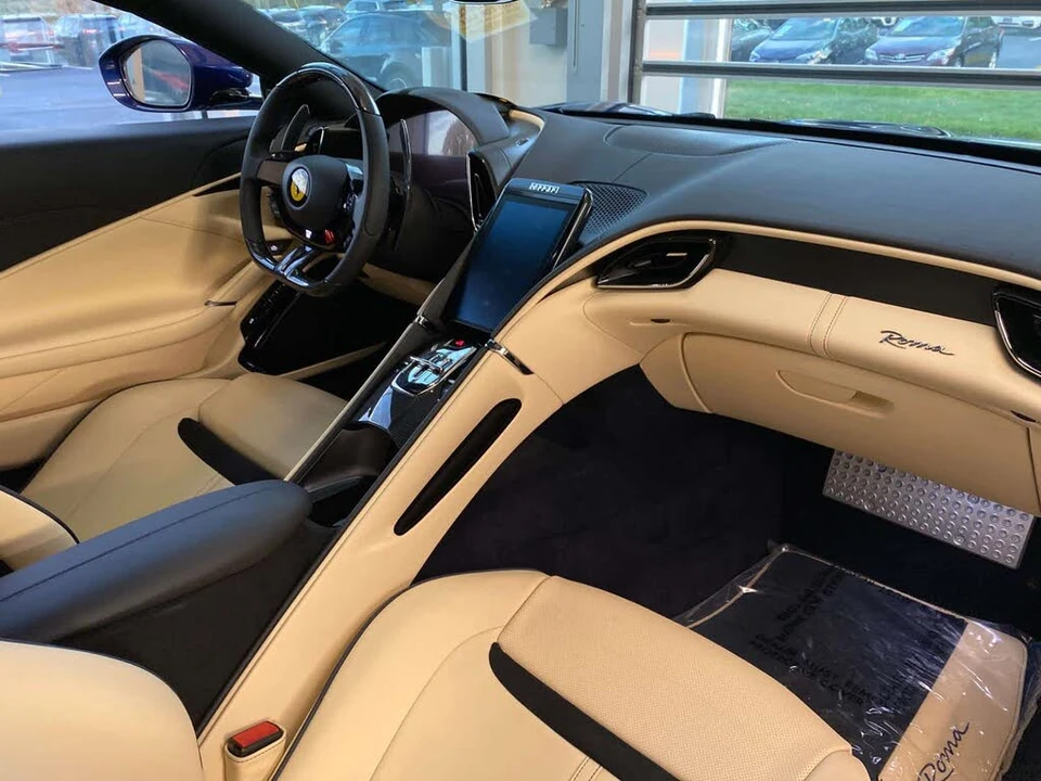2022 Ferrari Roma - Image 5 of 12