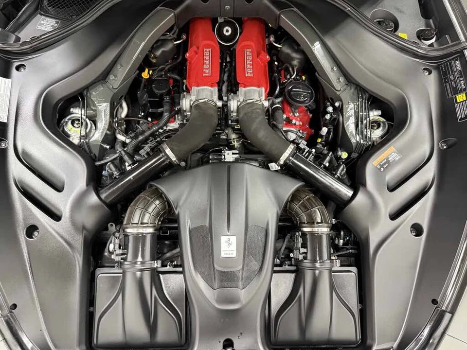 2022 Ferrari Roma - Image 30 of 31