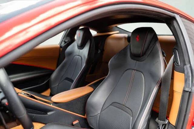 2022 Ferrari Roma - Image 7 of 11