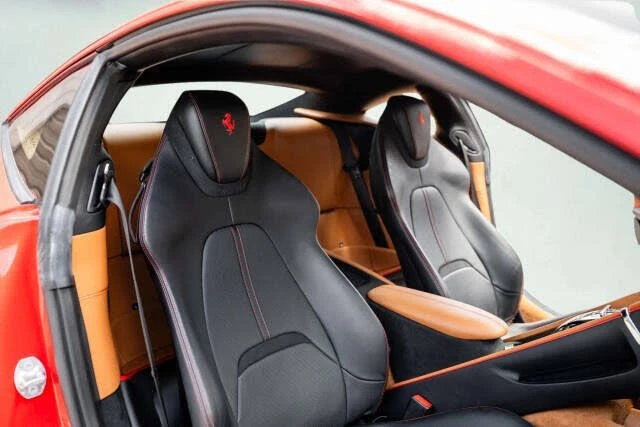 2022 Ferrari Roma - Image 5 of 11