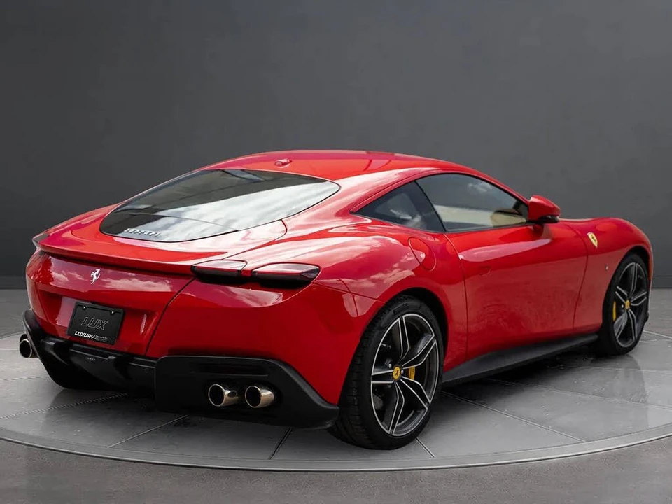 2022 Ferrari Roma - Image 9 of 11
