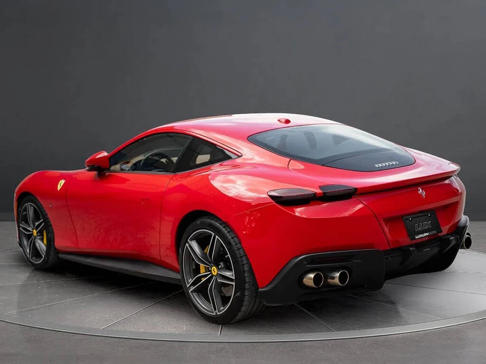 2022 Ferrari Roma - Image 10 of 11