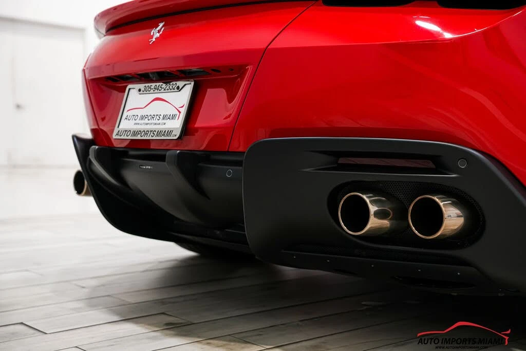 2022 Ferrari Roma - Image 20 of 31