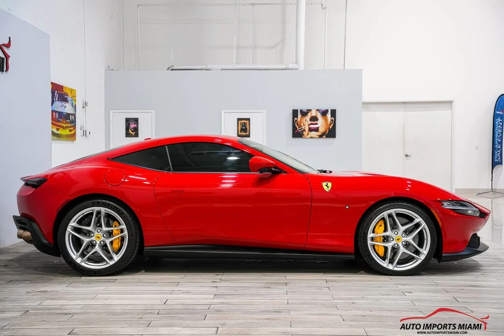 2022 Ferrari Roma - Image 24 of 31