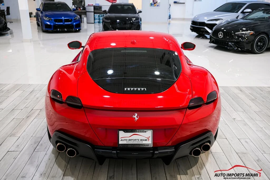 2022 Ferrari Roma - Image 17 of 31