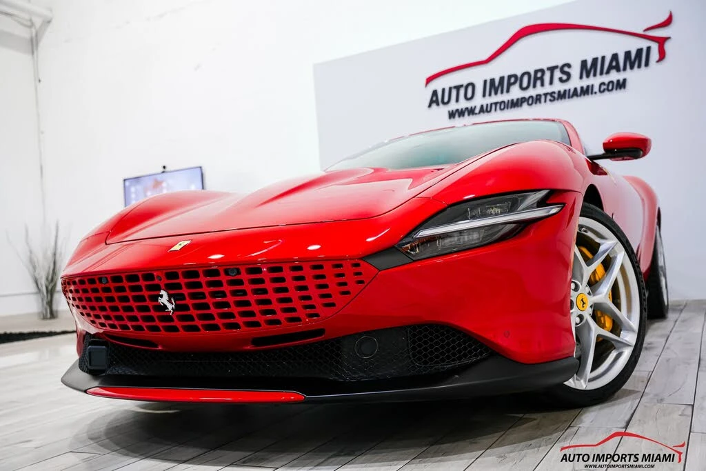 2022 Ferrari Roma - Image 2 of 31