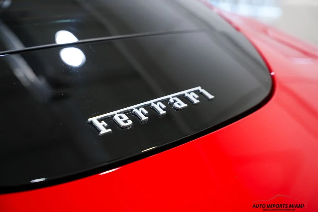2022 Ferrari Roma - Image 19 of 31