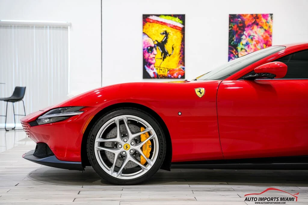2022 Ferrari Roma - Image 12 of 31