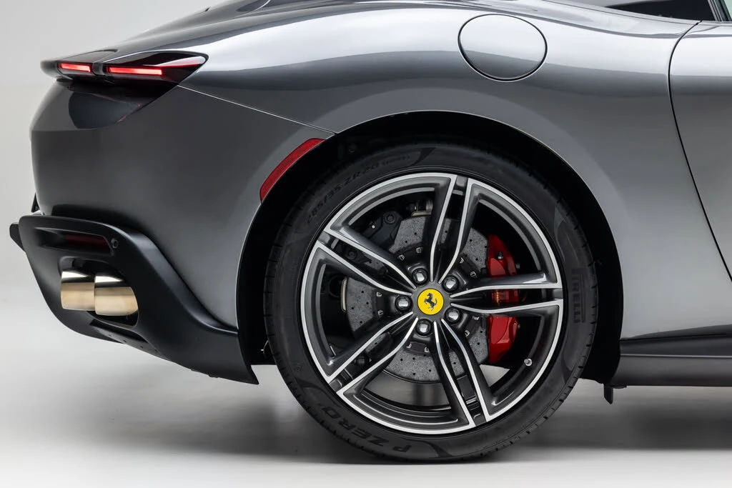 2022 Ferrari Roma - Image 25 of 31