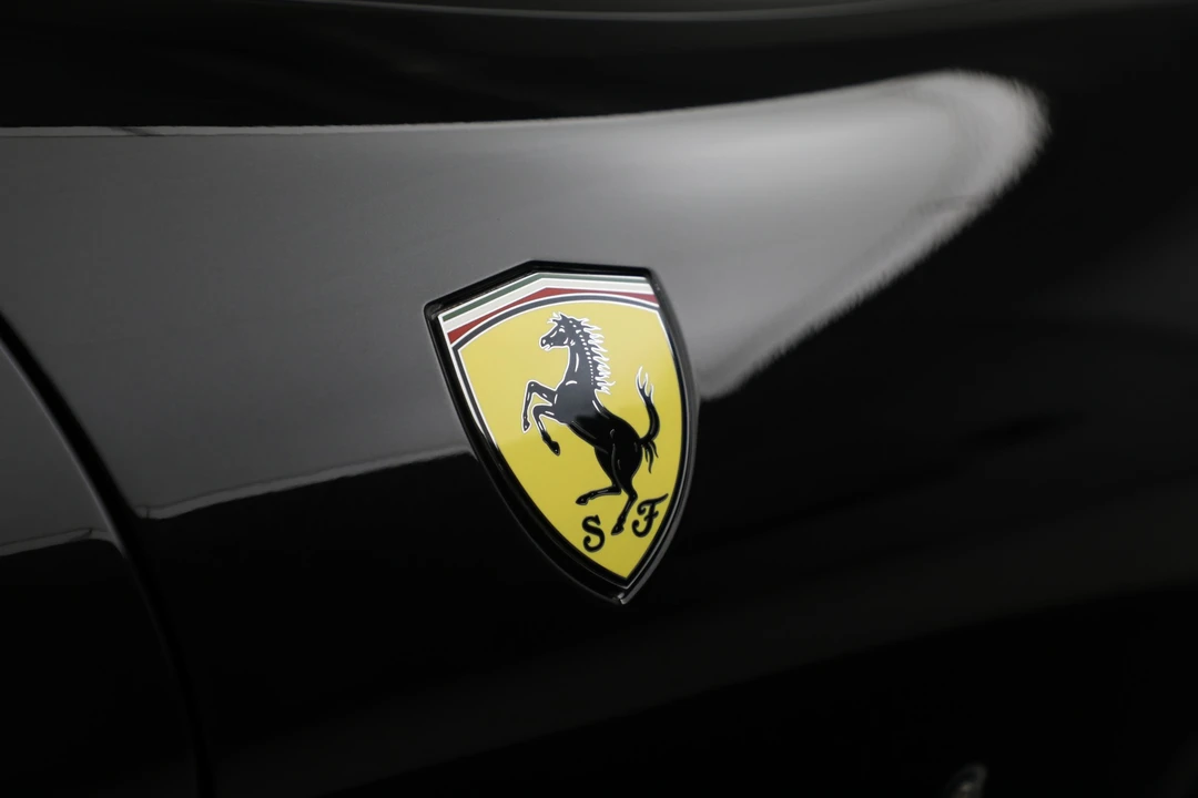 2022 Ferrari Roma - Image 22 of 29