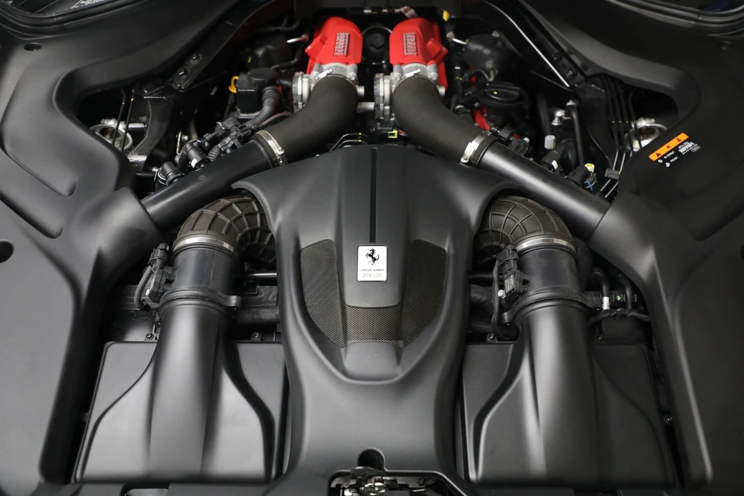 2022 Ferrari Roma - Image 25 of 29