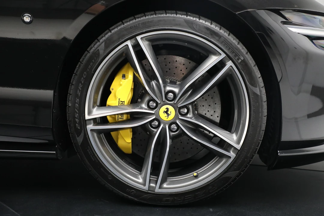 2022 Ferrari Roma - Image 29 of 29