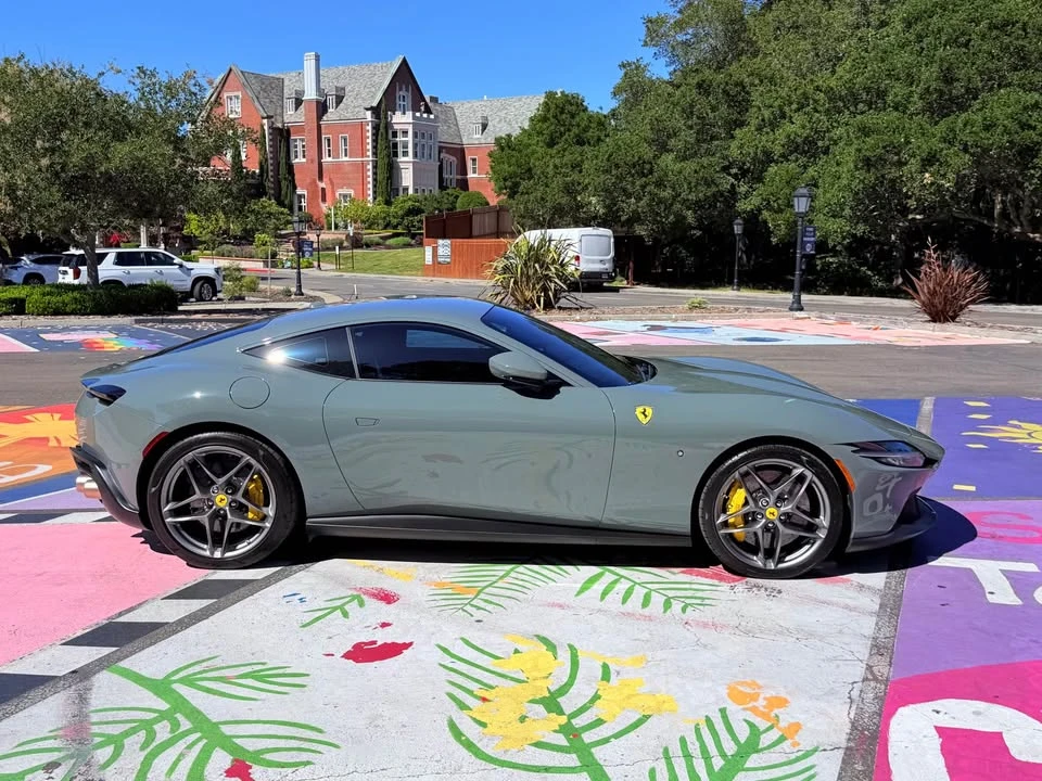2022 Ferrari Roma - Image 10 of 19
