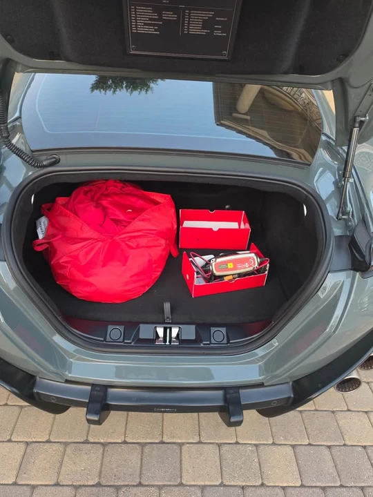 2022 Ferrari Roma - Image 11 of 19