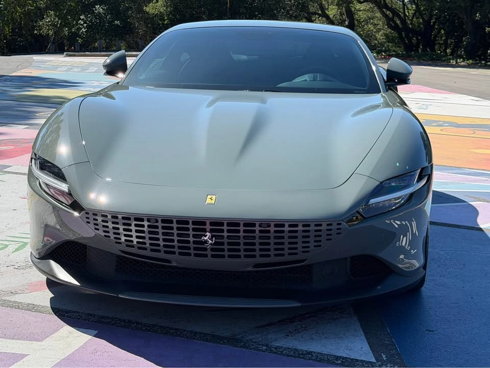2022 Ferrari Roma - Image 2 of 19