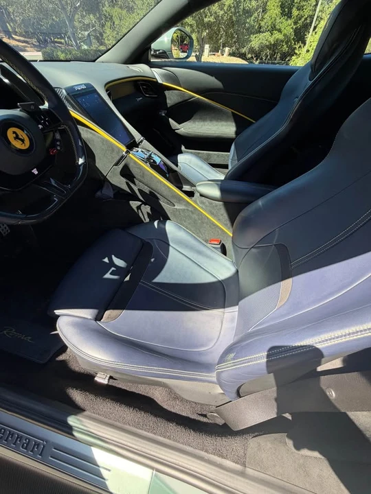 2022 Ferrari Roma - Image 15 of 20