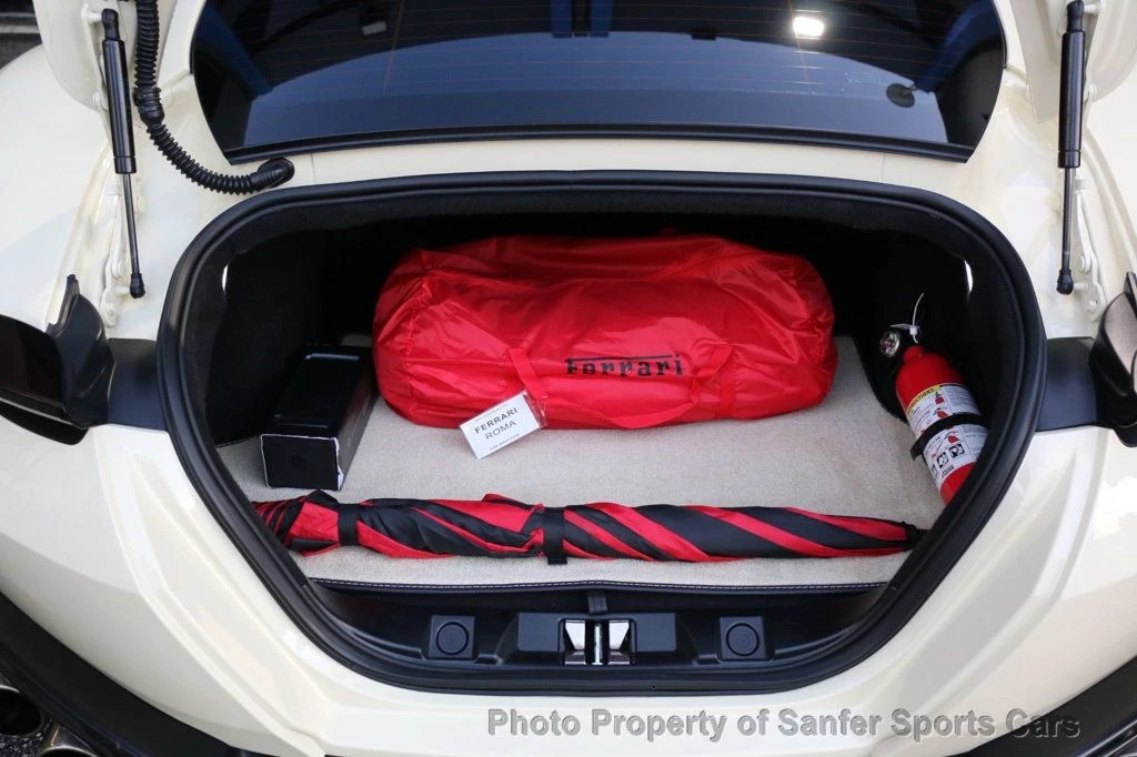 2022 Ferrari Roma - Image 8 of 12