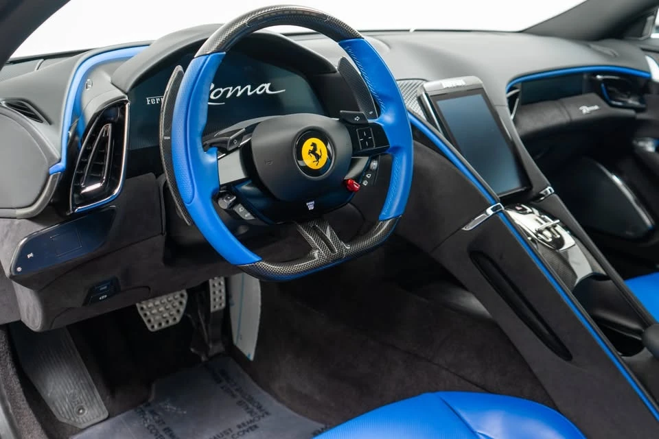 2022 Ferrari Roma - Image 12 of 19