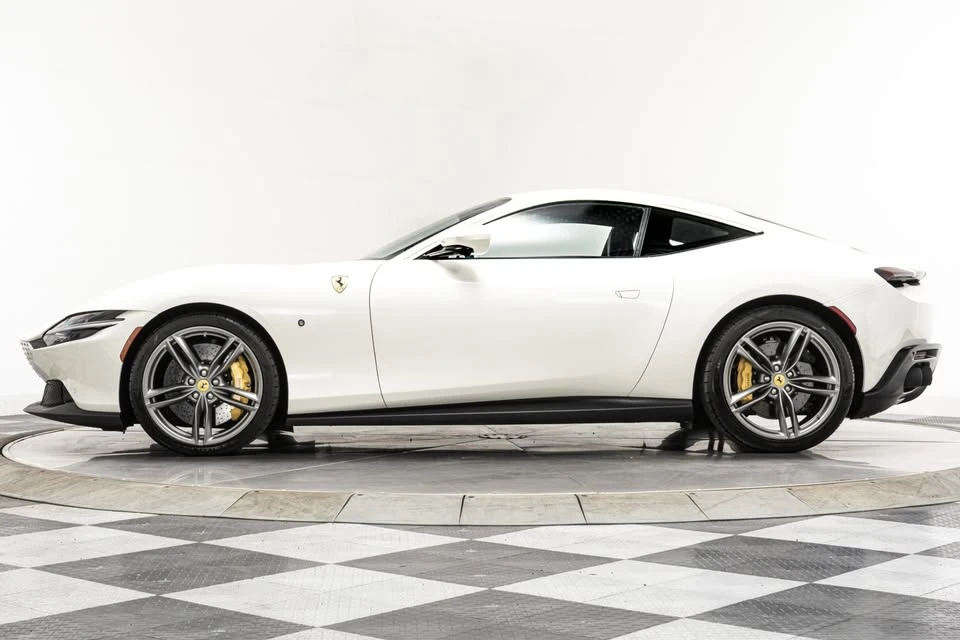 2022 Ferrari Roma - Image 5 of 15