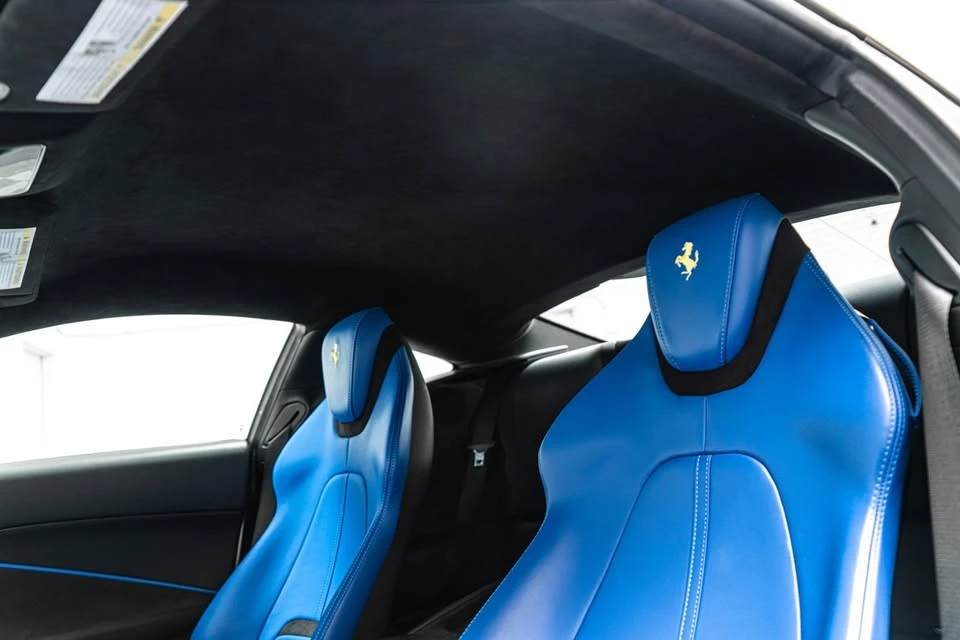 2022 Ferrari Roma - Image 14 of 15