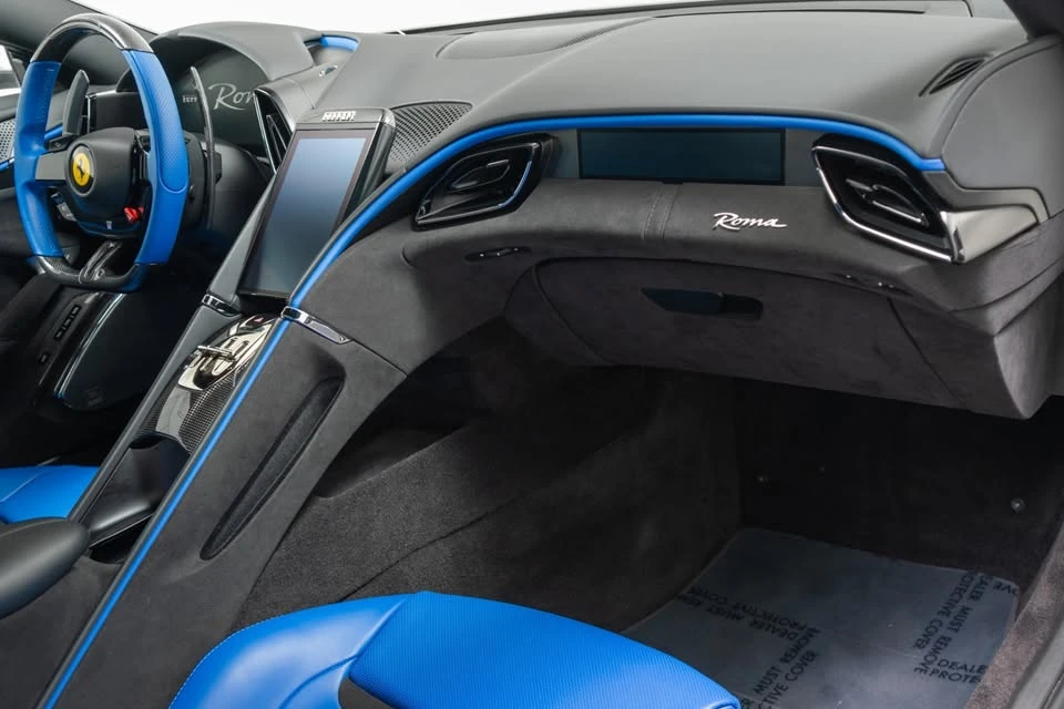 2022 Ferrari Roma - Image 10 of 15