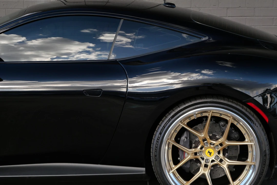 2022 Ferrari Roma - Image 25 of 31
