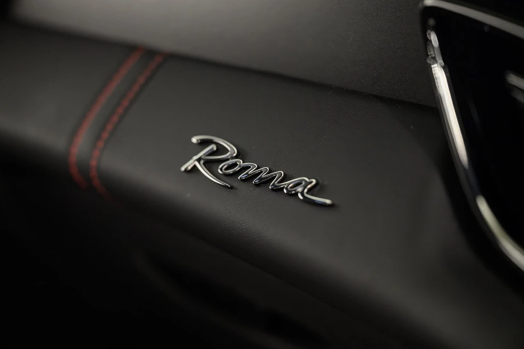 2022 Ferrari Roma - Image 30 of 31