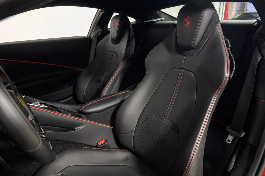 2022 Ferrari Roma - Image 20 of 31