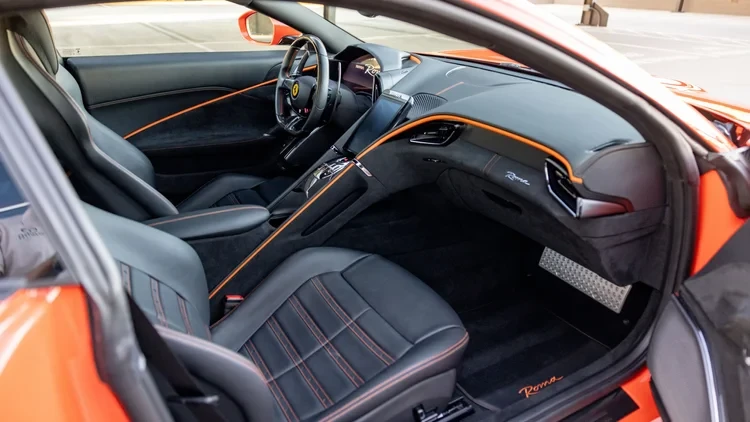 2022 Ferrari Roma - Image 14 of 21