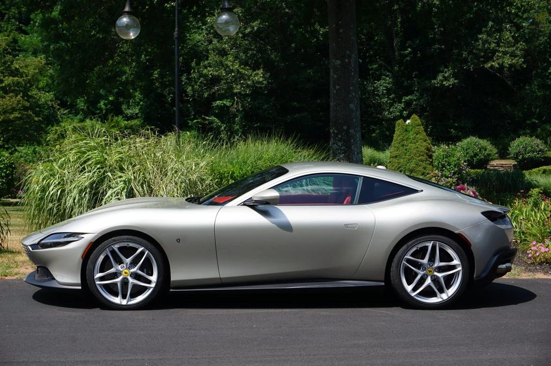 2022 Ferrari Roma - Image 6 of 31