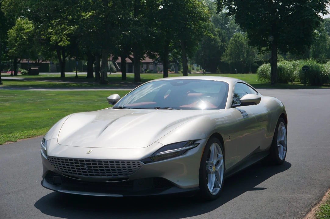 2022 Ferrari Roma - Image 15 of 31