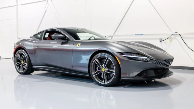 2022 Ferrari Roma - Image 12 of 16