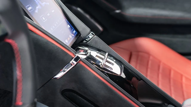 2022 Ferrari Roma - Image 7 of 16
