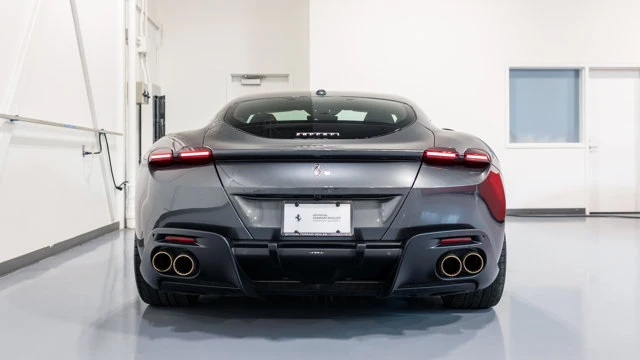 2022 Ferrari Roma - Image 15 of 16
