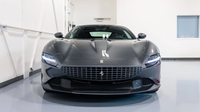 2022 Ferrari Roma - Image 2 of 16