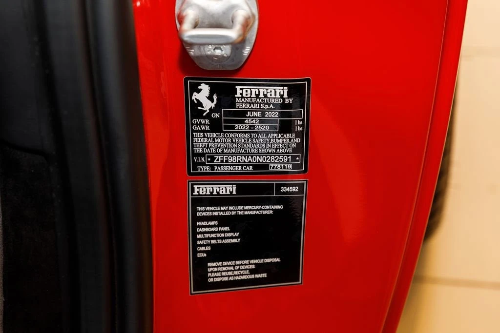 2022 Ferrari Roma - Image 25 of 31