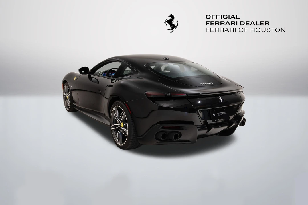 2022 Ferrari Roma - Image 2 of 31